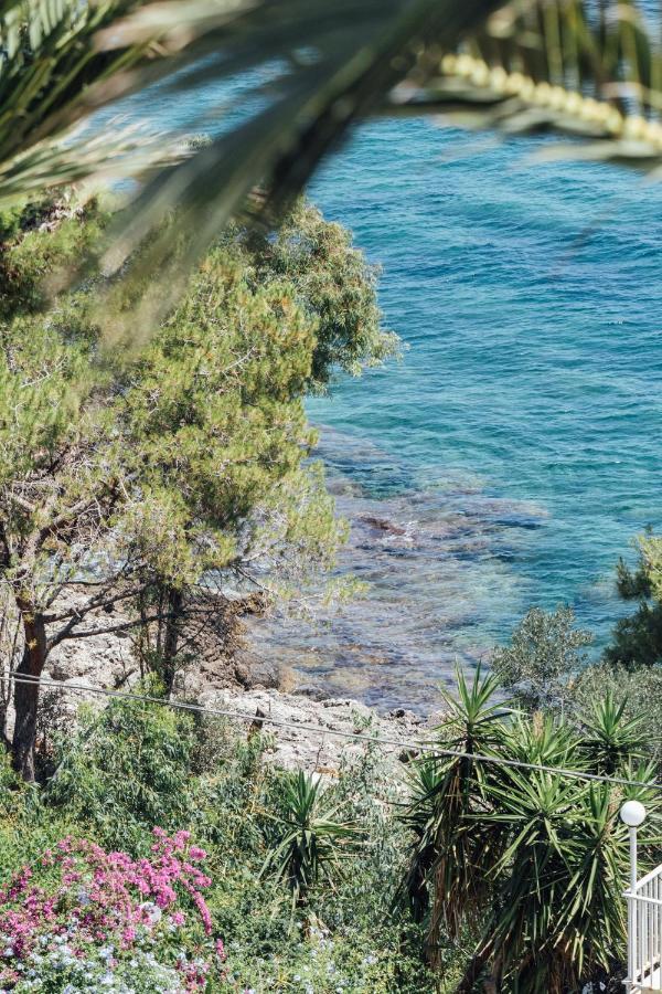 Appartamento In Villa Con Accesso Al Mare, Vista Mozzafiato Palermo Exterior foto